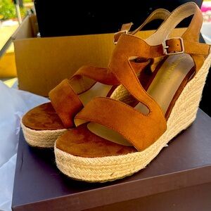 Brand new in box heels, size on box says 41 but fits more like 9.5